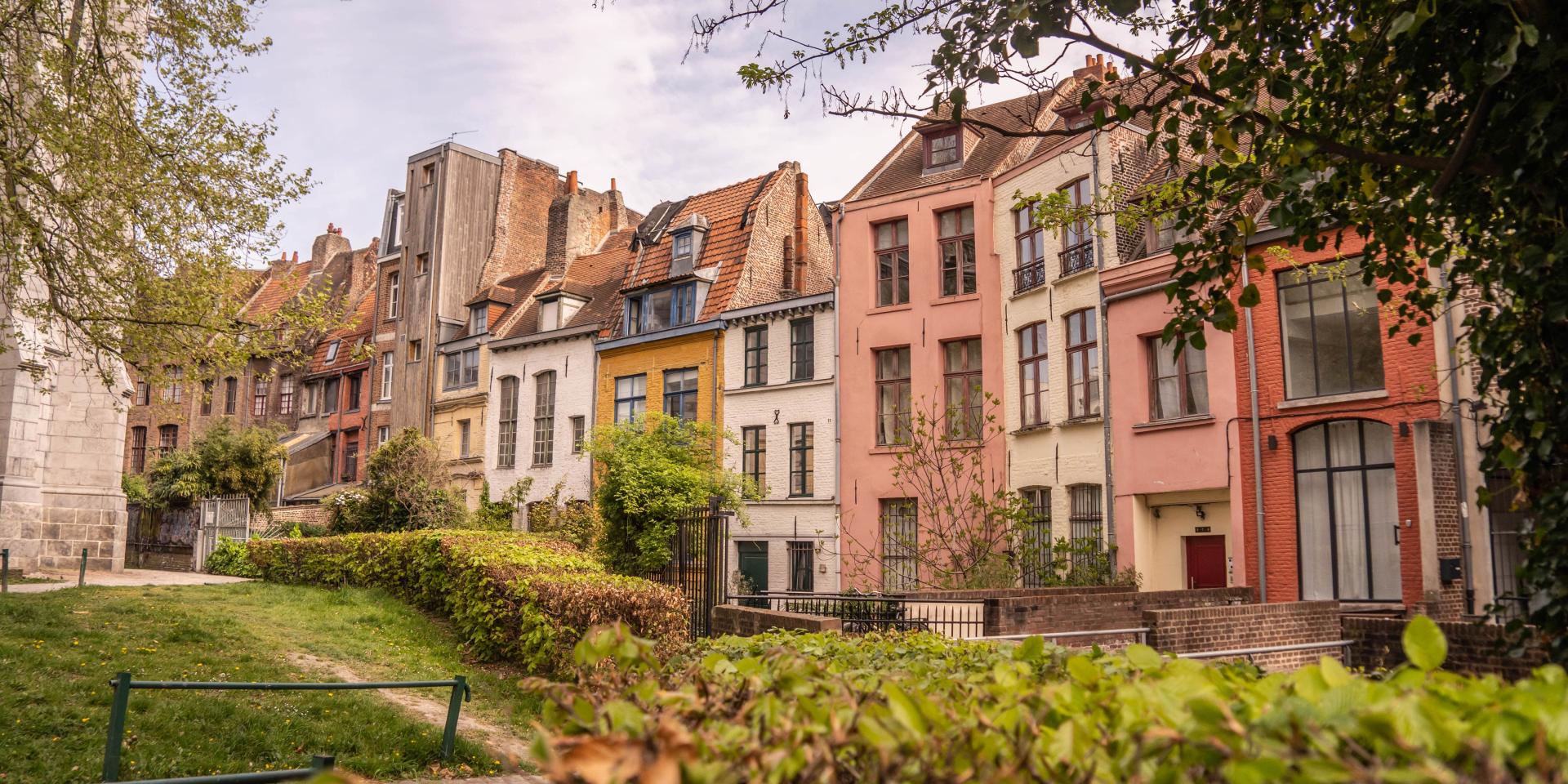 Maisons-derriere-la-Treille-avril-2022-Vieux-Lille-Laurent-Javoy-4-min-1920x960-crop-1695216914
